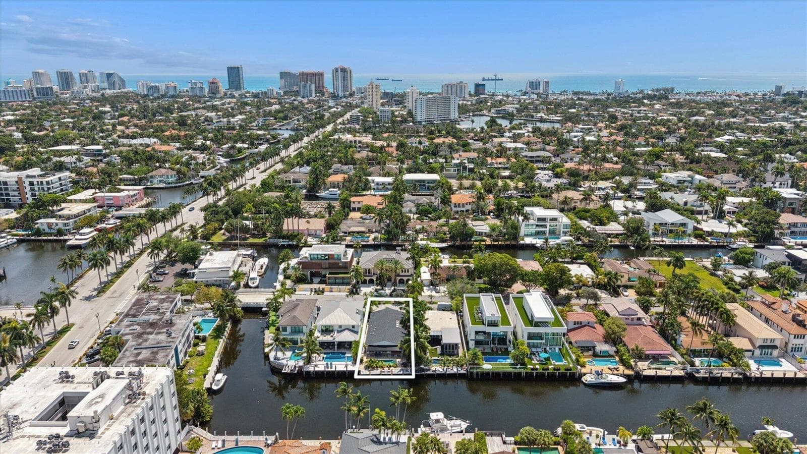39-Bertanzetti-325 Coconut Isles Dr-39