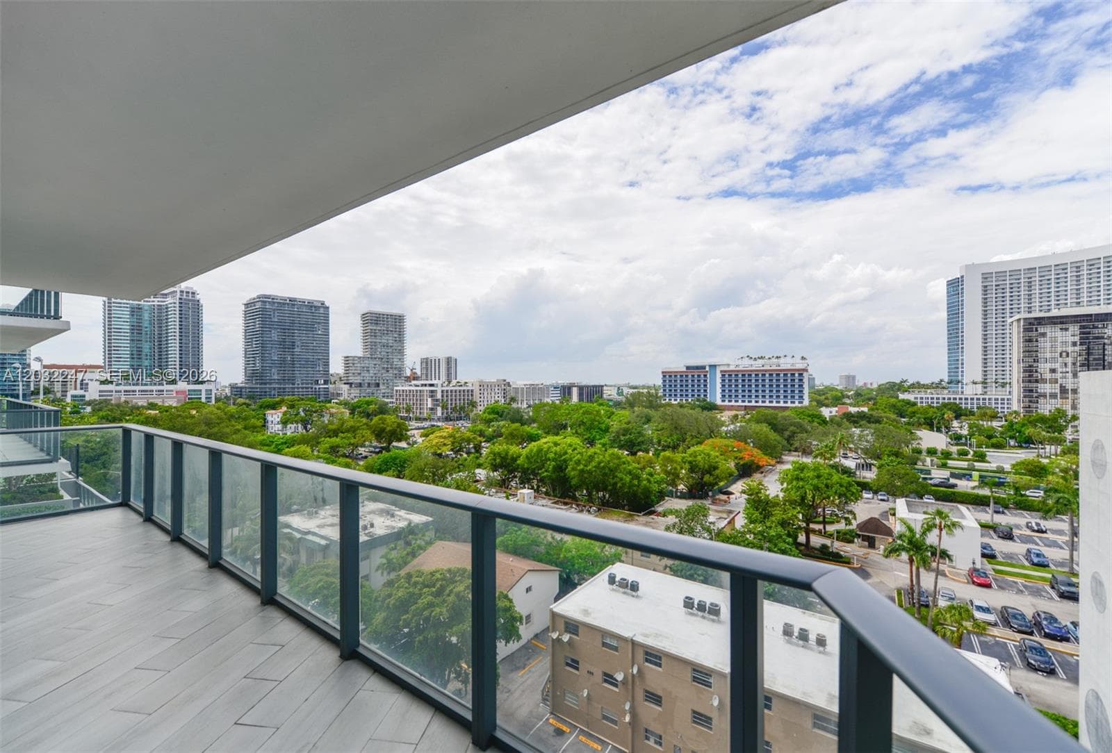 L SHAPE CORNER BALCONY