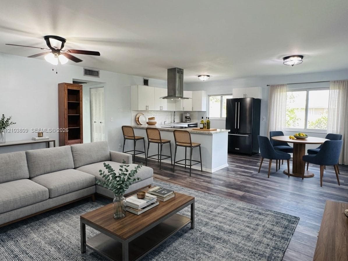 *Image may have virtual furnishings